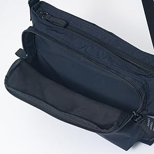 未使用級 マーガレットハウエル 旧タグ 日本製 ナイロン × レザー ショルダー 未使用級 マーガレットハウエル 旧タグ 日本製 ナイロン
